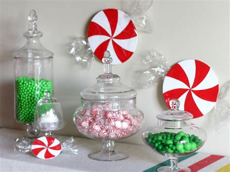 All of these candy cane recipes are perfect for the holiday season. How to Make Christmas Candy Decorations | how-tos | DIY