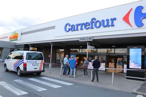 Klanten En Personeel Geëvacueerd Na Brandje In Stapelplaats Carrefour