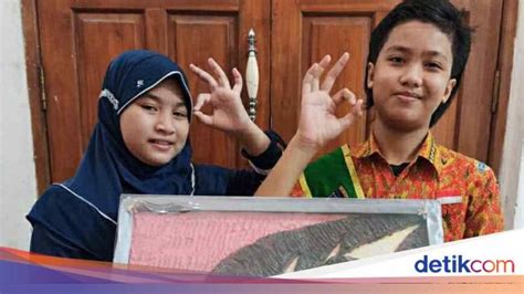 Sabun lerak wahyu tumurun adalah sabun tradisional yang berasal dari buah kelerak yang diproses tanpa bahan kimia. Kreatif, Pelajar Surabaya Sulap Minyak Jelantah Jadi Sabun ...