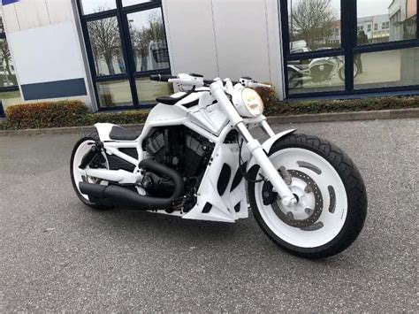 Harley V Rod Custom White Pearl By No Limit Custom