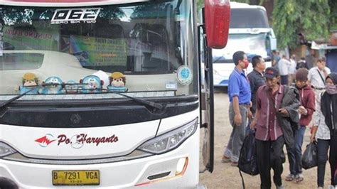Sebuah kabupaten yang memiliki segudang bahkan semilyar panorama dan pesona alam yang sangat menakjubkan bagi. Loker Po Haryanto - Po Bus Haryanto Alamat Telephone Agen Tiket Agen Bus Malam Area Wonogiri ...