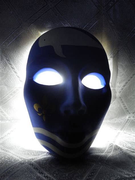 Хералдичка маска Небојше Дикића » Heraldicarium