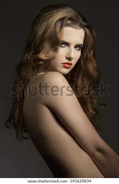 Sexy Girl Long Wavy Hair Naked 스톡 사진 195620834 Shutterstock