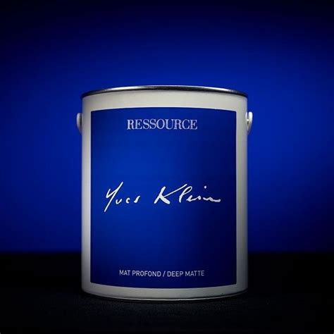 Peinture bleu majorelle de la couleur. Yves Klein® Blue Paint by Ressource Peintures | Yves klein blue, Yves klein, Klein blue