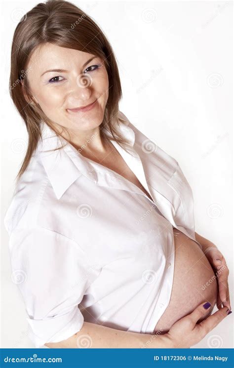 Portrait Der Schönen Schwangeren Frau Stockfoto Bild von karosserie schönheit