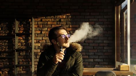 Nicotine Addiction From Vaping Is A Bigger Problem Than Teens Realize News Yale Medicine