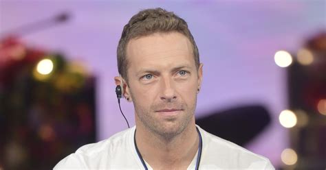 Who Is Chris Martin Dating The Coldplay Frontman Is Pretty Low Key When It Comes To His