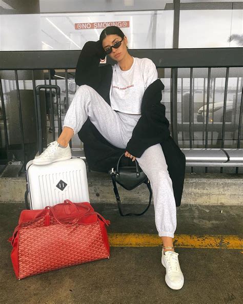 Casual Airport Travel Outfit Ideas For Your Next Trip Hello