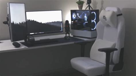 34 Unique Black And White Gaming Setup Ideas With Accessories In 2023