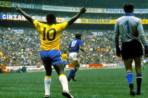 Helped stoke to the 1972 league cup though lost the sight in one eye. PELE-World Cup 1970 - Forza27