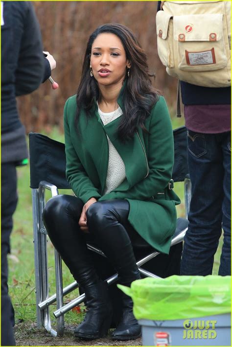 Grant Gustin And Candice Patton Film Romantic Scene For The Flash Photo 3275103 Photos Just