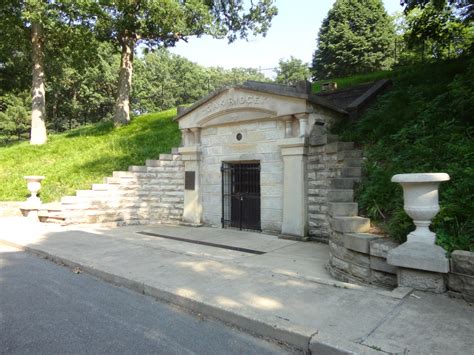 The Public Receiving Vault At Oak Ridge Cemetery Where Abraham Lincoln