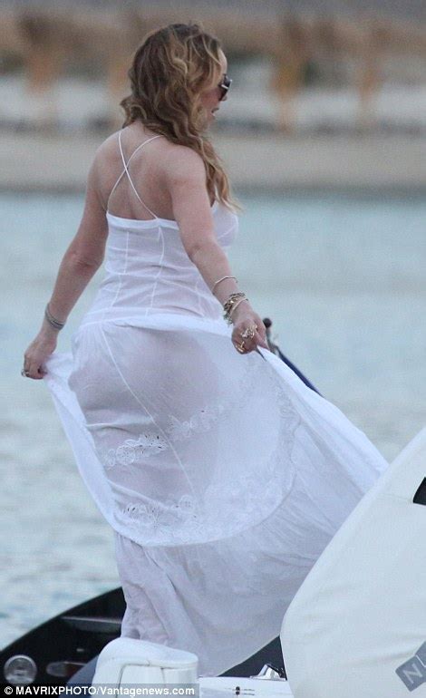 Mariah Carey Goes Underwear Free In Greece With Fiancé James Packer Daily Mail Online