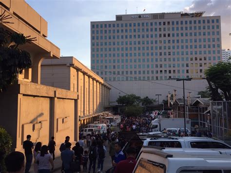 21,661,415 likes · 2,690,910 talking about this. ABS-CBN employees evacuate building due to the quake ...