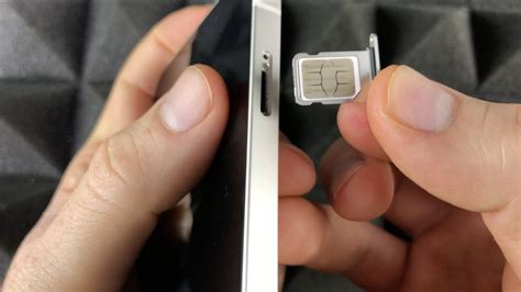 How To Insert Sim Card In Iphone 12 64gb Youtube