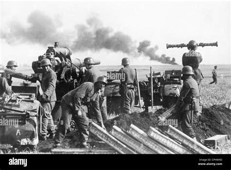 Deutsch 8 8cm Flak An Der Ostfront 1942 Stockfotografie Alamy