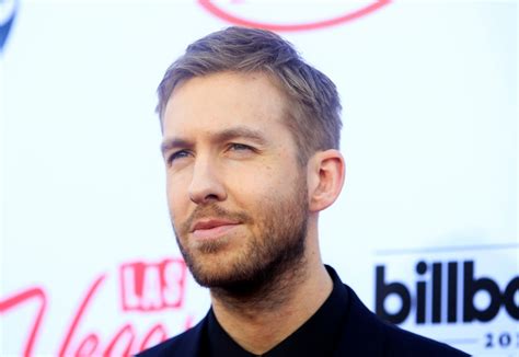 Calvin Harris Caught Up In Nude Photo Controversy DJ Sent Picture To Mystery Woman While Dating