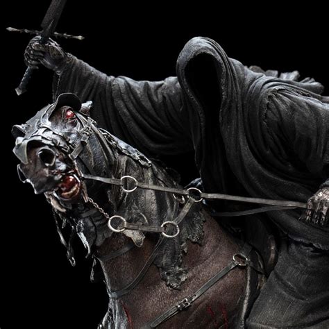 Lord Of The Rings Statue 16 Ringwraith At The Ford 55 Cm