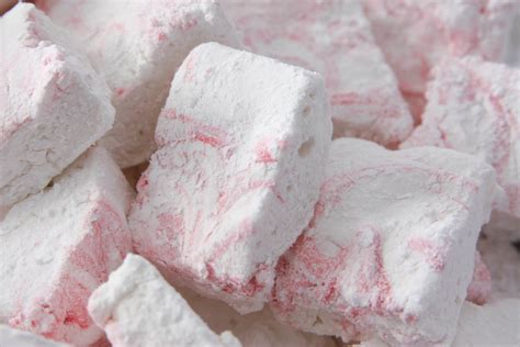 Peppermint Marshmallows Rebecca Cakes And Bakes