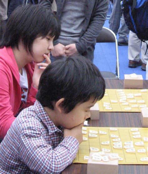 透明色の雲になるより 嫌われ者の名札をください 擦りむいてわかる ひざの痛みが ボクを教えてくれる. 有名な 藤井聡太 かわいい - トップ100以上の画像写真