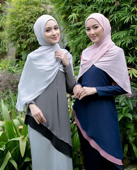 Gambar Mungkin Berisi 2 Orang Orang Berdiri Gaya Hijab Model