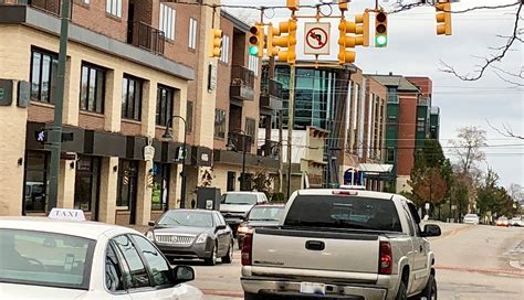 Traffic Lights And The People Behind Them | The Ticker