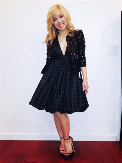 Looking Lovely In A Skirt And High Heels Jennettemccurdy Jennette Mccurdy Long Sleeve Dress