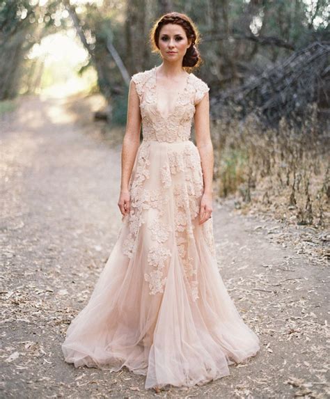 2016 Dreamy Garden Wedding Dresses By Reem Acra Vintage V Neck Capped