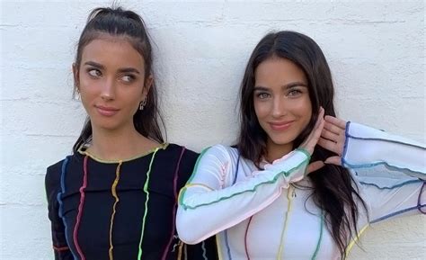 Instagram Crush Twins Renee And Elisha Herbert 23 Photos Suburban Men