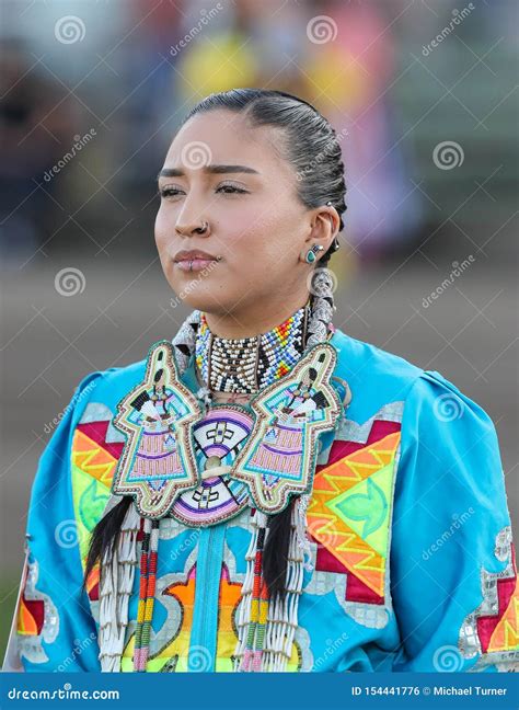 Beautiful Native American Woman Editorial Photo Image Of Dancing Woman 154441776