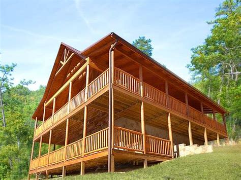 Cabin ∙ 4 guests ∙ 1 bedroom. 3 Remarkable Townsend TN Cabins for a Smoky Mountains ...