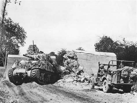 4th Armored Division M4 Sherman Tank 105 Mm At Avranches 1944 World