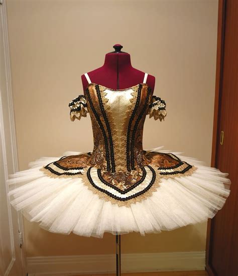 Gamzatti Pointe Tutus Armored Ballet Outfits Would Be Amazing Ballet Costumes Classical