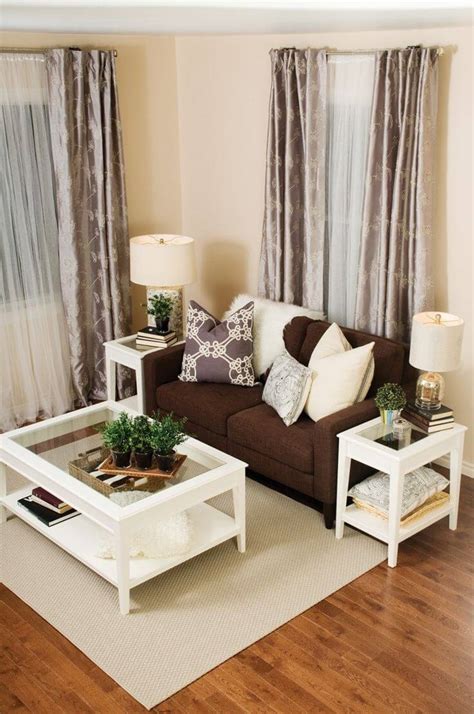 Simple Way To Decorate Small Living Room With Brown Color