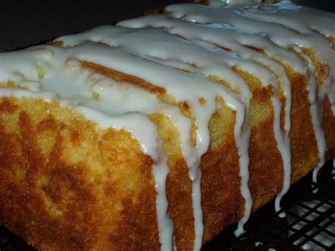 Последние твиты от 🔞 pounds of pound cake (@poundsofcake). Lemon Pound Cake | Simple and Delicious | Mel's Kitchen Cafe
