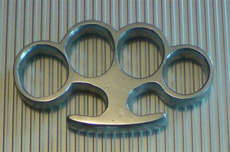 Weaponcollectors Knuckle Duster And Weapon Blog Handmade Custom Fit