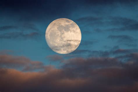 Full Moon Calendar 2022 When To See The Next Full Moon Space