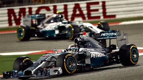 Bővebben a forma 1 autó ajánlatról. Mercedes AMG Petronas - „ezüstnyilak" a Forma1-ben - Forma ...