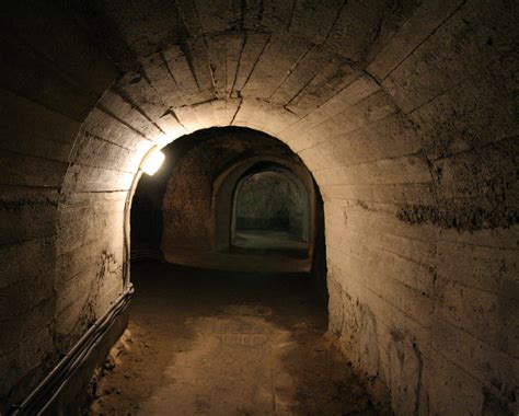 Fileznojmo The Underground Passages 1 Wikimedia Commons