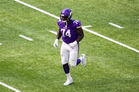Vikings Coach Mike Zimmer Talks About Oli Udoh At Guard