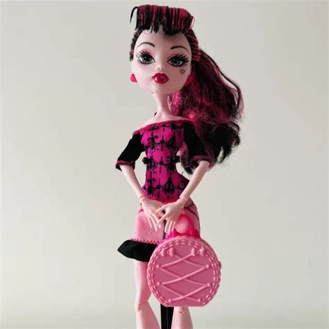 Monster High Scaris City Of Frights Draculaura Doll With Clothing 🩷 No Stand 37 18 Picclick