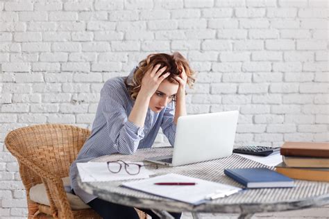 ¿ansiedad En El Trabajo Causas Síntomas Y Tratamiento Mentevita