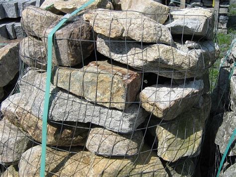 split fieldstone building stone veneer deluca masonry construction
