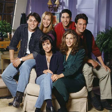 Phoebe was a singer, monica and after seeing every episode of this much loved sitcom i much say that the writers and cast have succeeded. 27 Rare Photos Of The Cast Of "Friends" that will make you ...