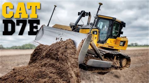 The 1st Cat D7e Dozer In The Uk Diggers And Dozers Youtube