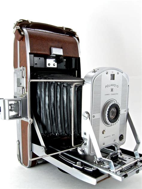 In 1949 The First Polaroid Camera Was Sold For 8995 Michaelsusanno