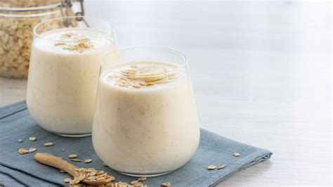 Aprende A Preparar Un Rico Licuado Cremoso De Avena Con Leche De Coco