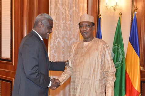 The military said deby had taken the heroic lead in combat operations against terrorists who had come from libya. after being wounded in battle, he then was taken to the capital, the general announced. International - L'actualité du monde | Le Bled Parle