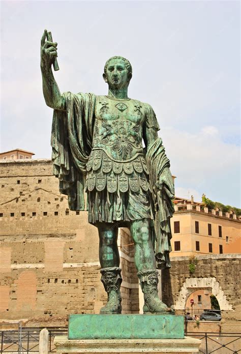 Premium Photo Statue Of Julius Caesar Jules Cesar Emperor Of Rome