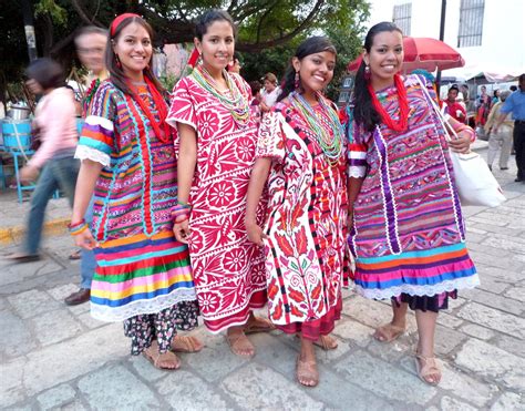 Oaxaca México Traje Tipico De Oaxaca Vestidos Tradicionales